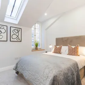 Dragon - Yukina - 2 Bed Centre House With Garden , Edinburgh United Kingdom